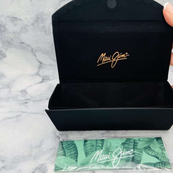 Maui Jim Sunglasses Eyeglasses Case,Large Black Triangle Leather,GreenCloth,Wide - Picture 3 of 9